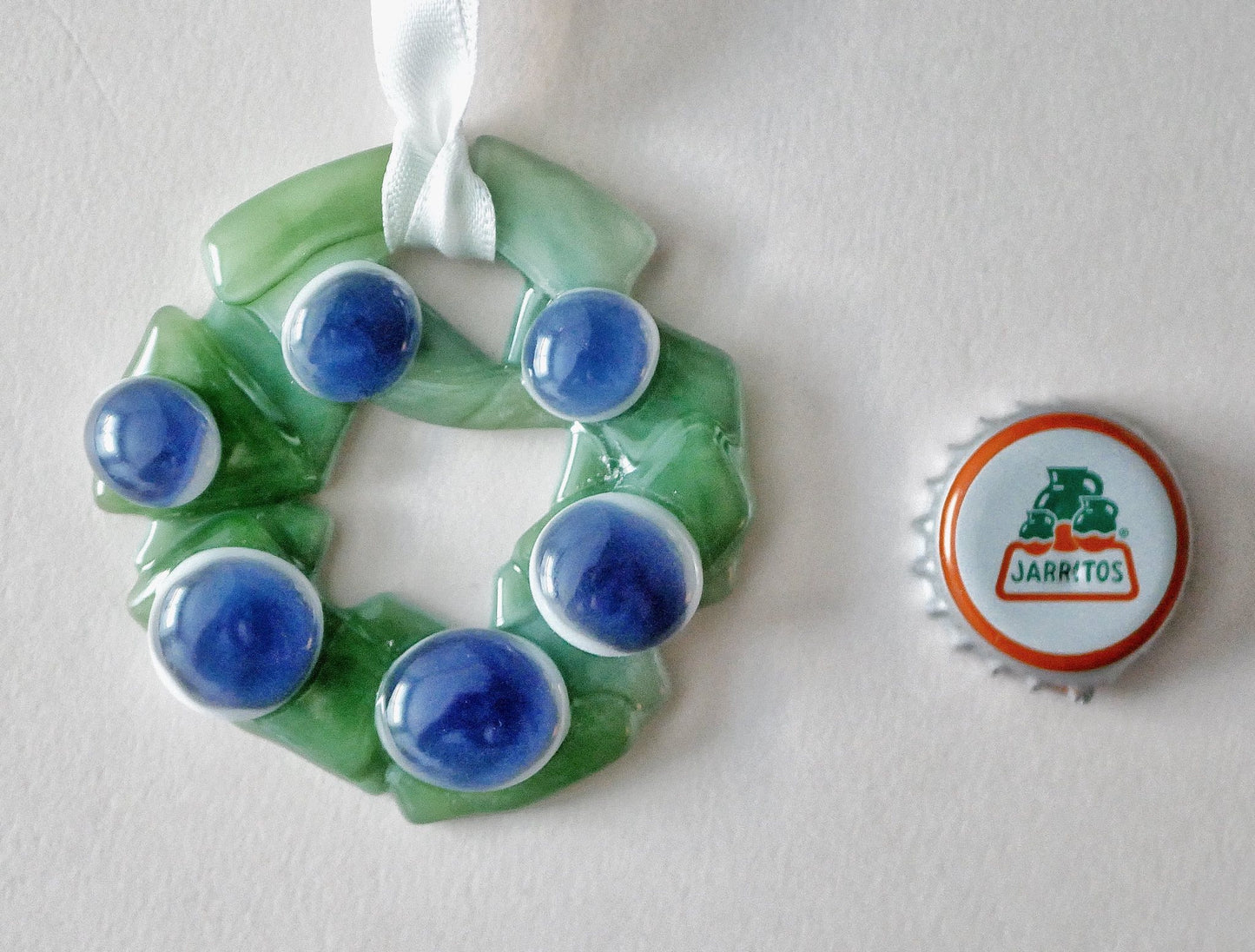 Bumpy Wreath with Blue Ornaments (Small)