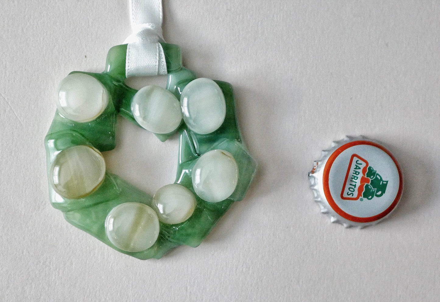 Bumpy Wreath with Pale Yellow Ornaments (Small)