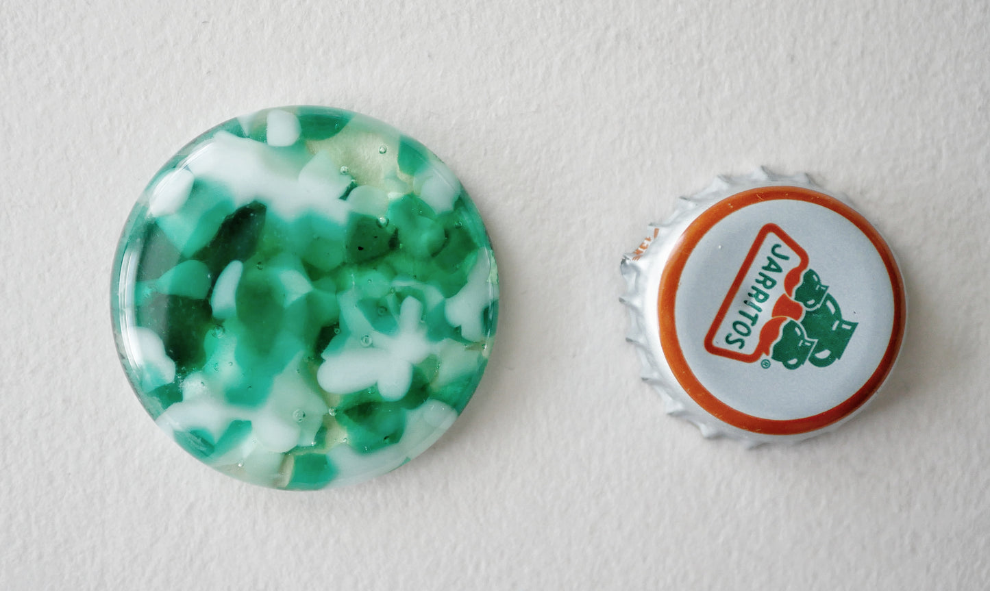 Round Worry Stone: Mottled Green and White