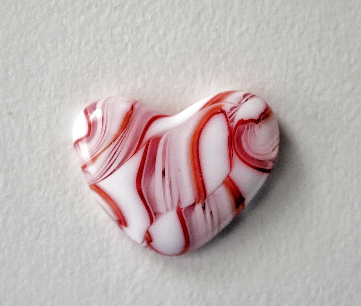 Twisty Red and White Mini Pocket Heart