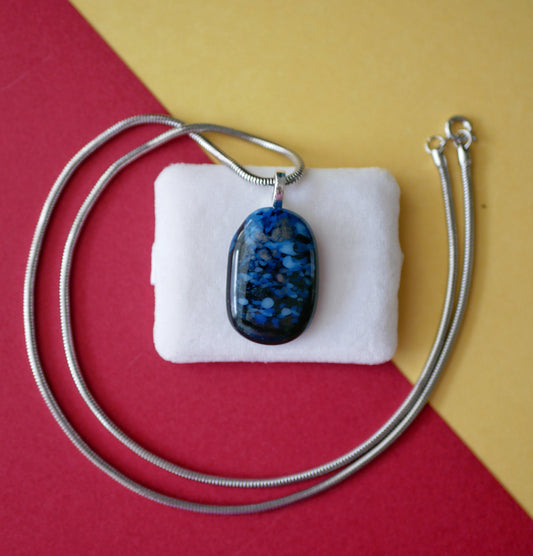 Sparkling Blue Pendant