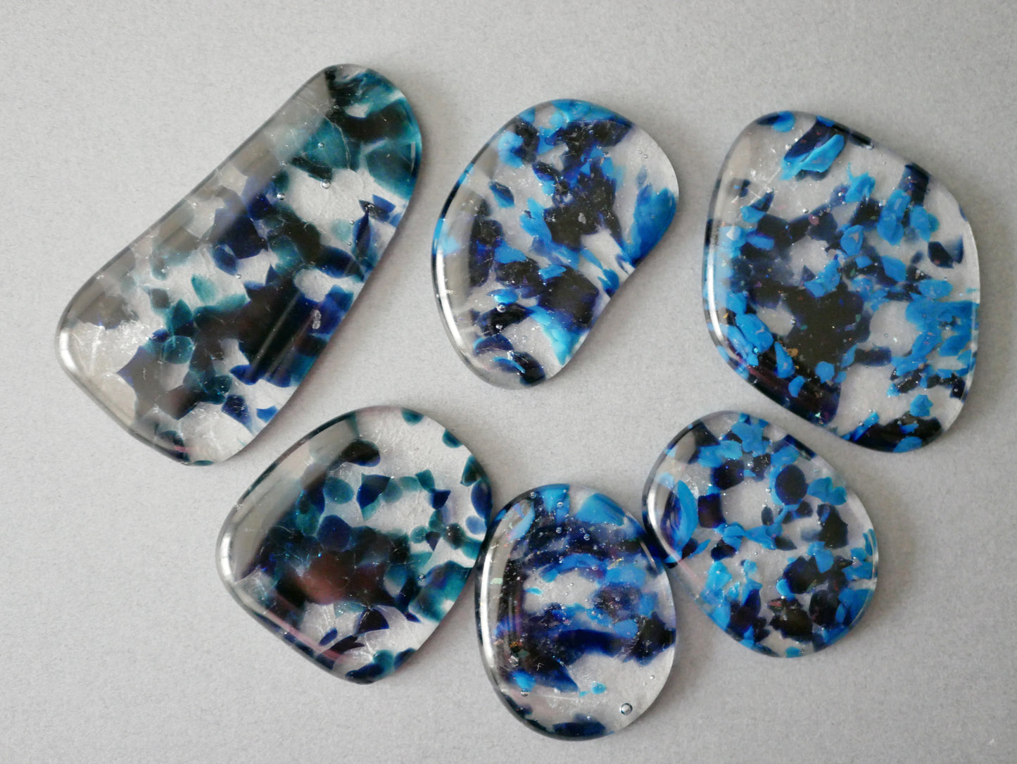 Big Cabochon: Clear and Blues