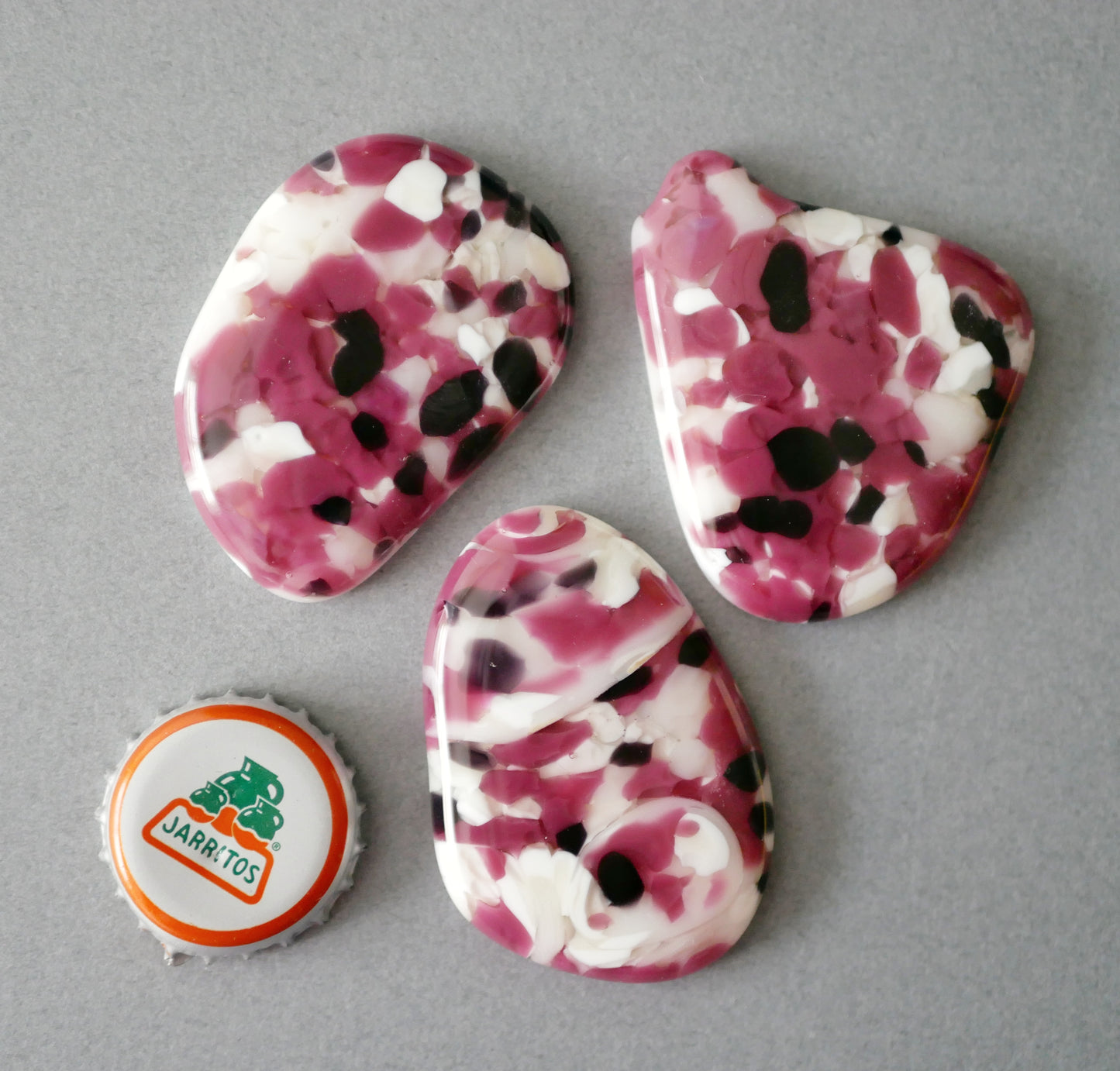 Big Cabochon: Pink, White and Dark Purple