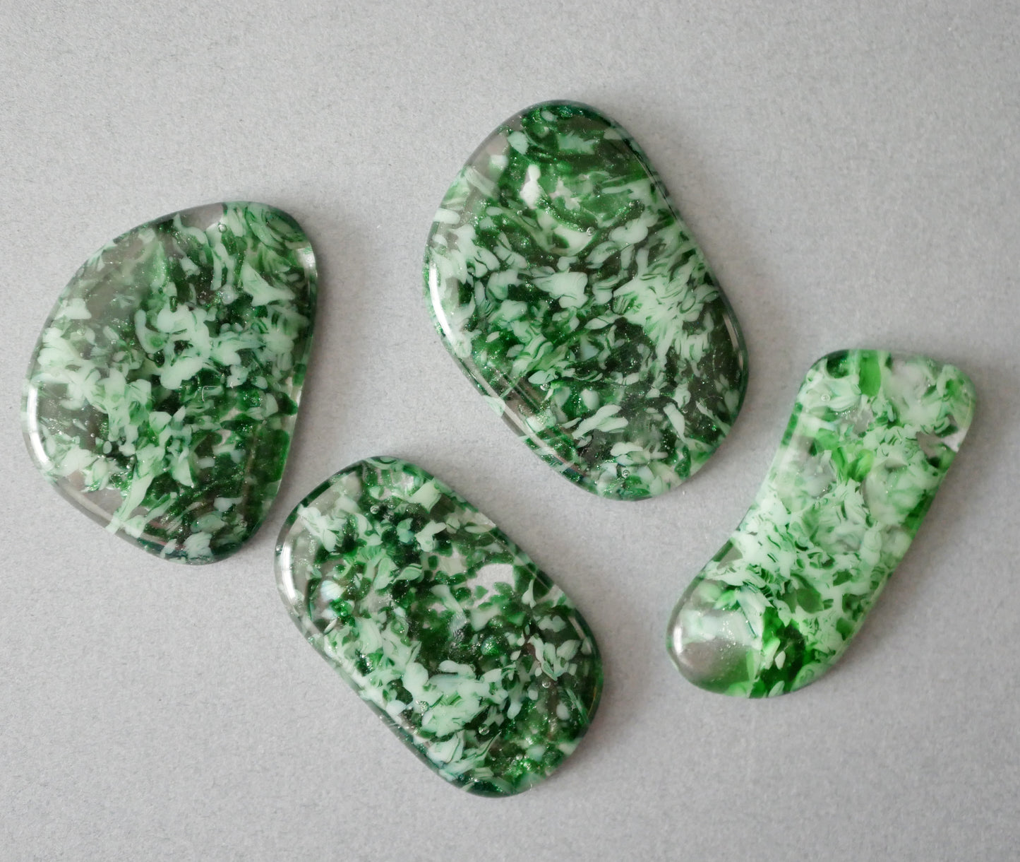 Big Cabochon: Clear and Sparkly Greens