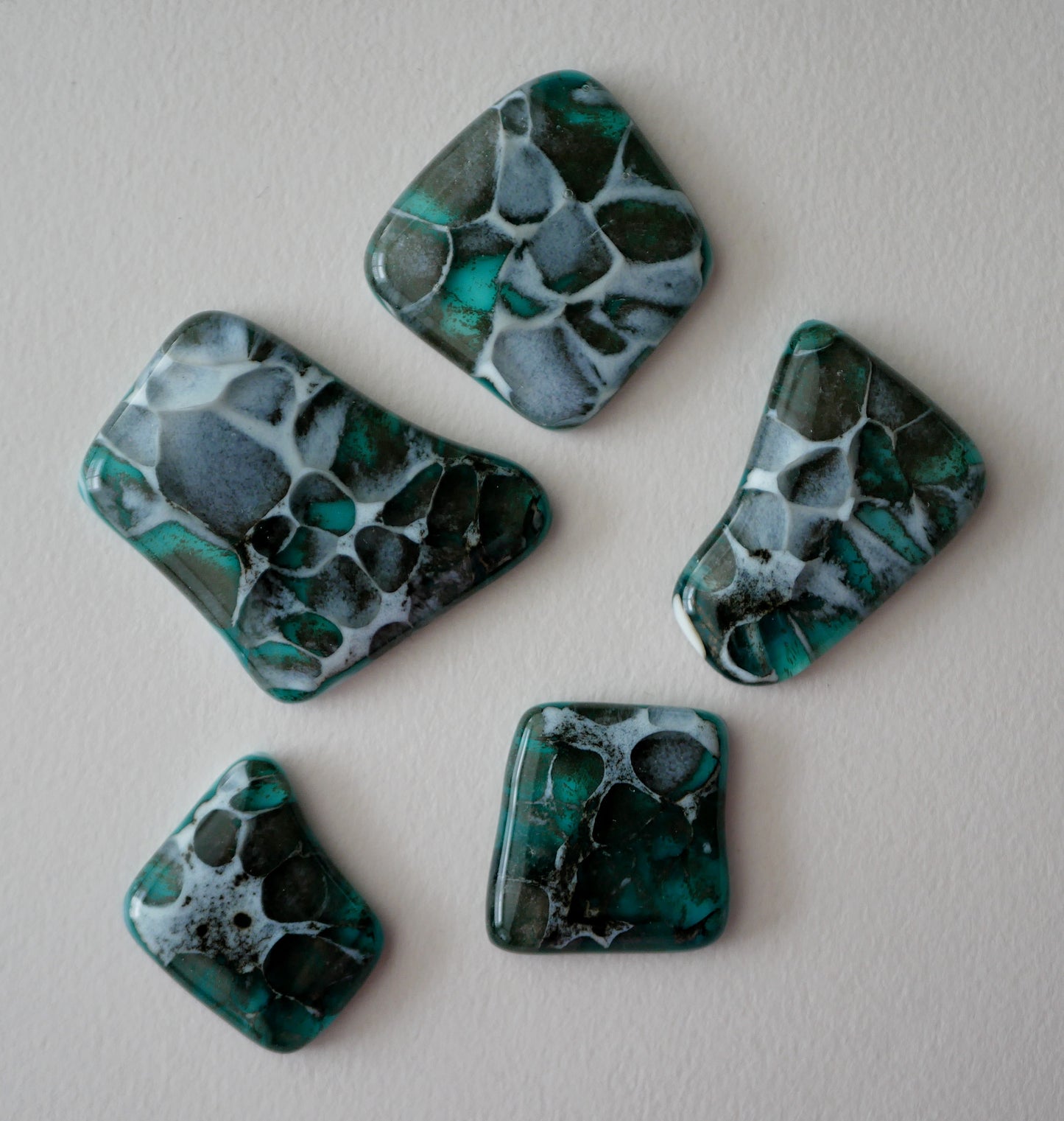 Blue-Grey Dragonskin Cabochon Set