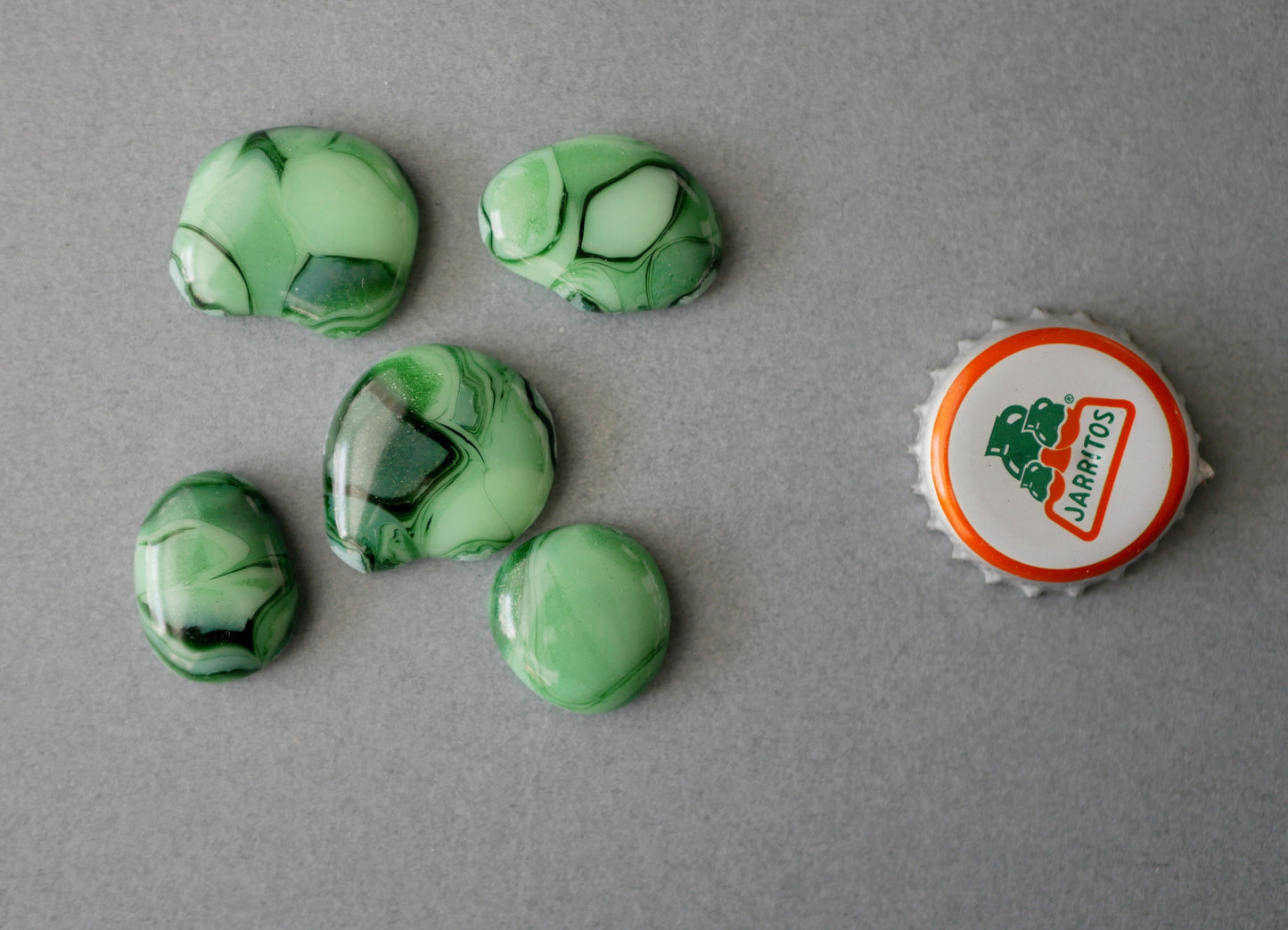 Mottled Green Cabochon Set