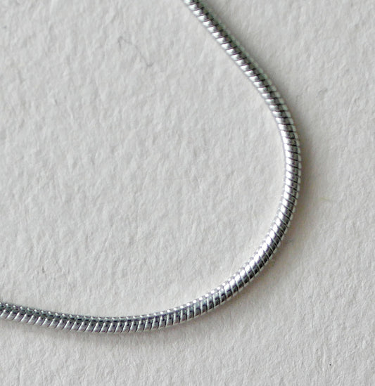 Stainless Steel 1.5mm Thick Snake Chain (18 Inch)