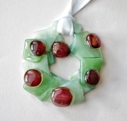 Bumpy Wreath with Red Ornaments #2 (Small)