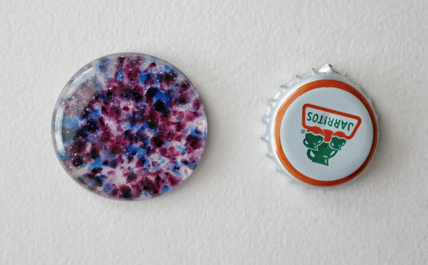 Round Worry Stone: Bi Pride Confetti