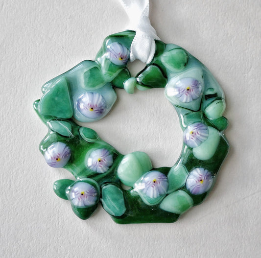 Bumpy Wreath with Purple Flowers (Small)