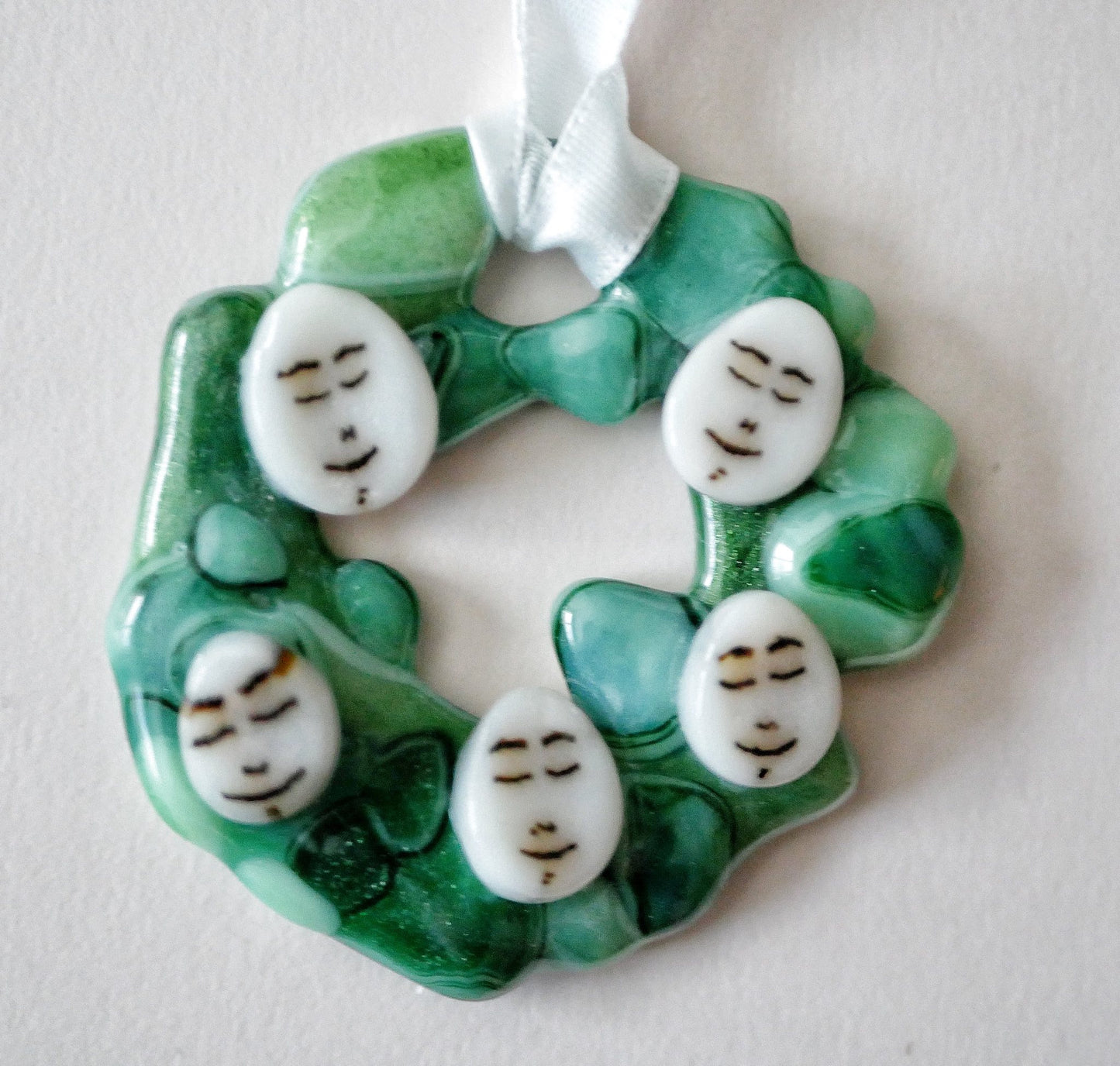 Bumpy Wreath with Smug Faces (Small)